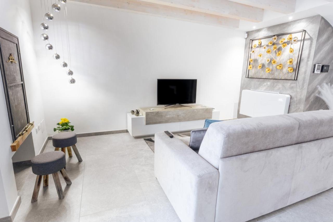 Casa Vacanza Salento Luxury Virginia Racale Luaran gambar